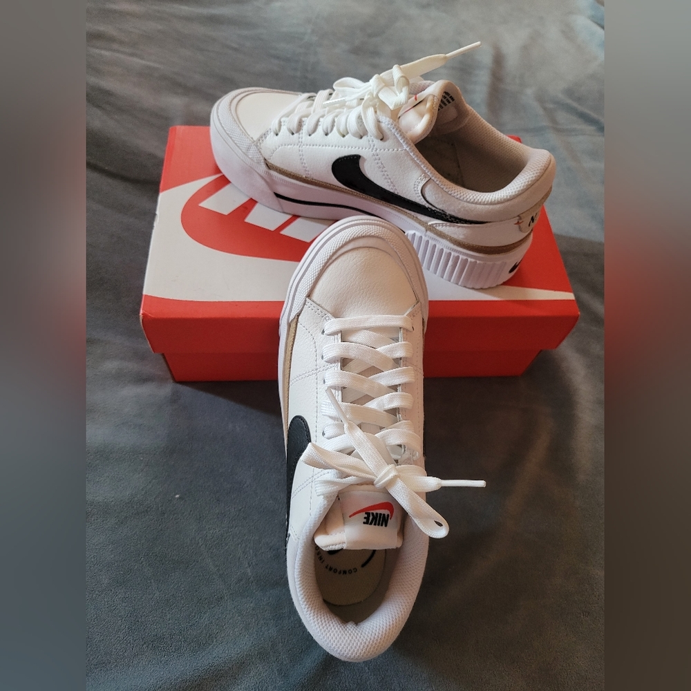 Nike Court Legacy Lift